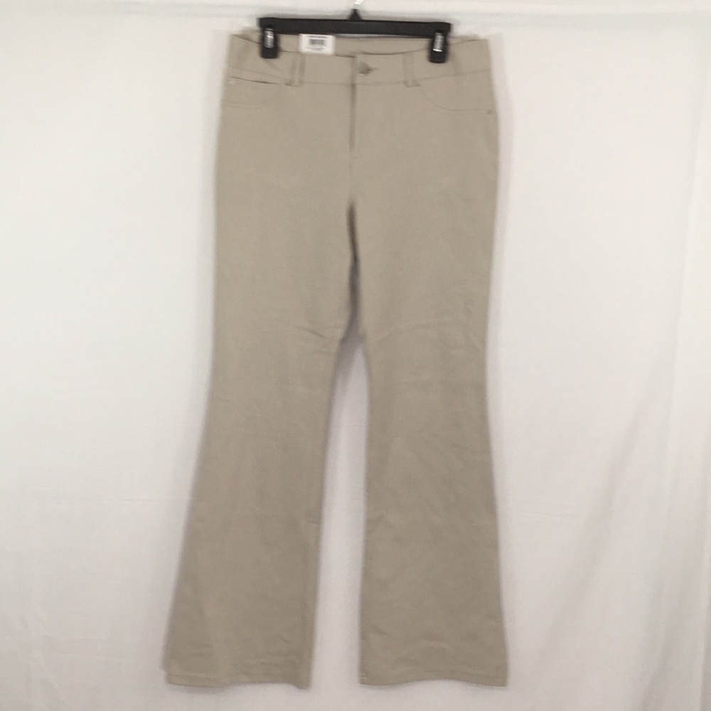 NWT INC Beige Mid Rise Pants